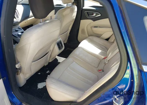 2015 Chrysler 200 C из США, поврежденный, VIN 1C3CCCCB7FN592418